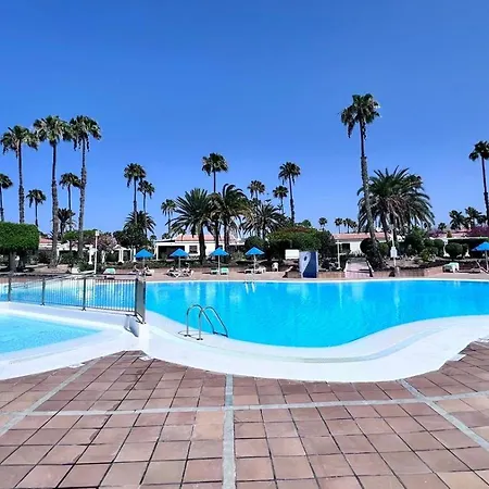 公寓 Con Piscina